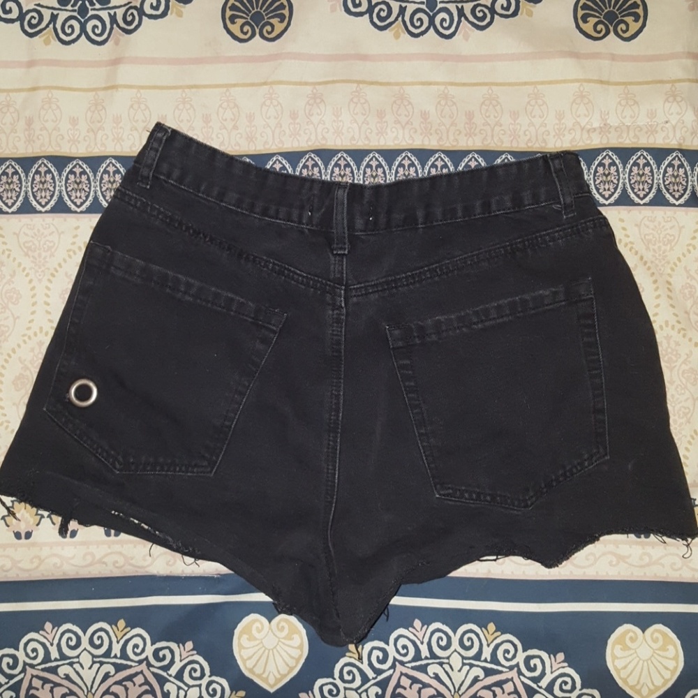 Black Distressed/Ripped High-waisted Jean Shorts - Picture 2 of 3